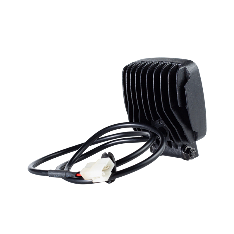 IP67 003 ไฟ LED ทำงานสำหรับงานหนัก 6 ดวงสำหรับยานยนต์อุตสาหกรรม