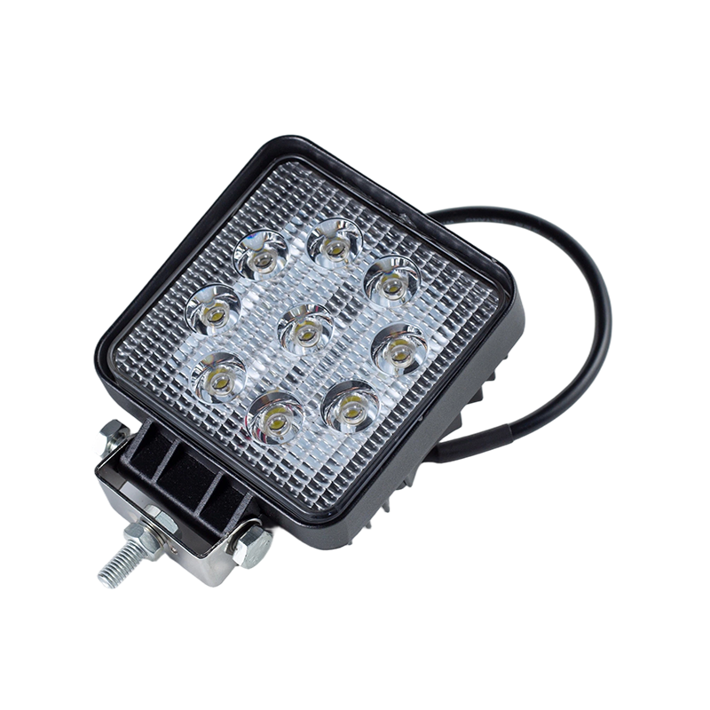 IP67 002 ไฟ LED ทำงานทรงสี่เหลี่ยมสำหรับงานหนัก 9 ดวงสำหรับยานยนต์อุตสาหกรรม