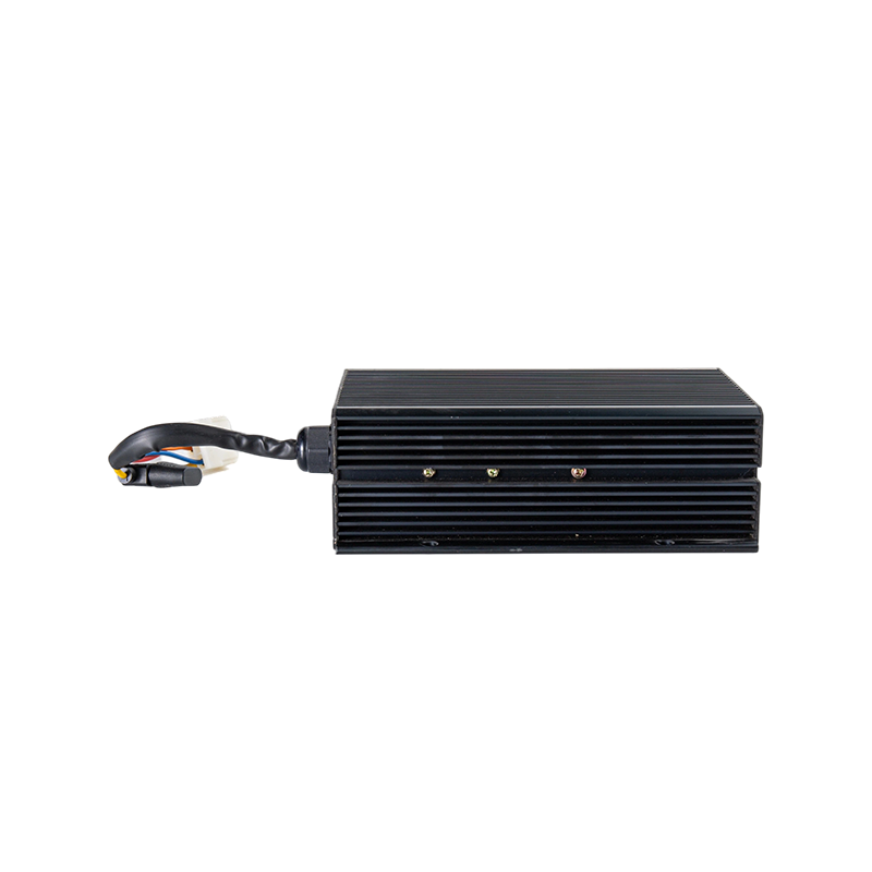ประสิทธิภาพสูงมีเสถียรภาพเอาต์พุต IP65 กันฝุ่นทนน้ำมัน DC48V รถยกอินพุตกว้าง DC-DC แรงดันไฟฟ้าขั้นตอนลงโมดูล
